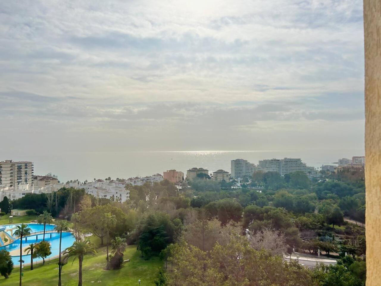 Acogedor Apartamento En Benalmadena Vistas Exterior foto